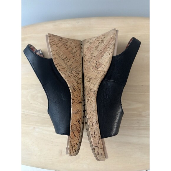 Crocs A-Leigh Wedge Slingback Sandals Size 7 Black Leather Cork Heel 11848 - Picture 3 of 6